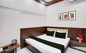 Super Hotel O Kanpur Central Railway Station